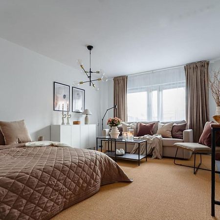 Budget Studio In Hip Sofo - Construction Work Stockholm Luaran gambar