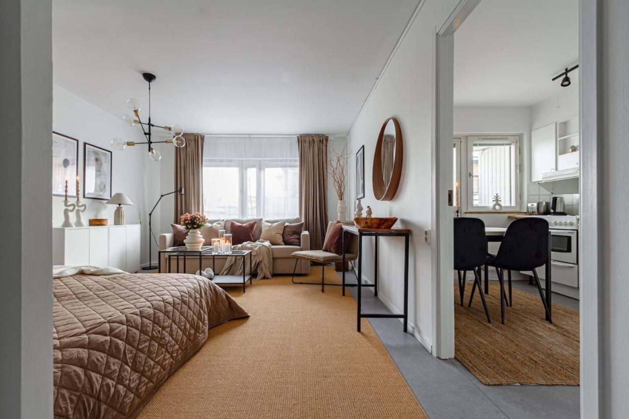 Budget Studio In Hip Sofo - Construction Work Stockholm Luaran gambar